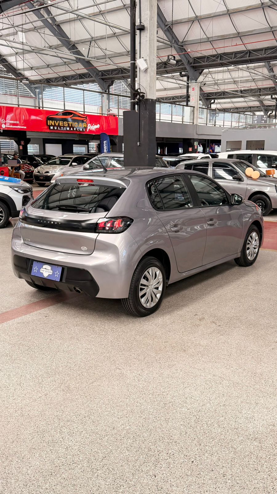 PEUGEOT 208