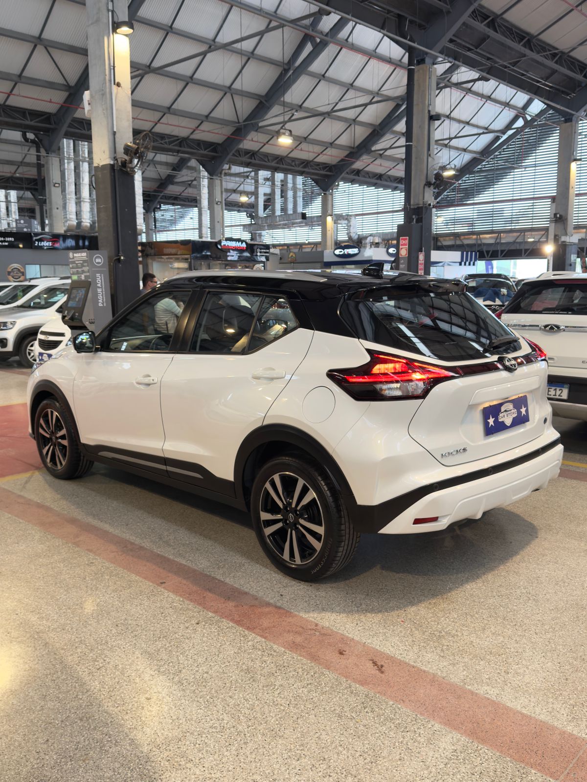NISSAN KICKS