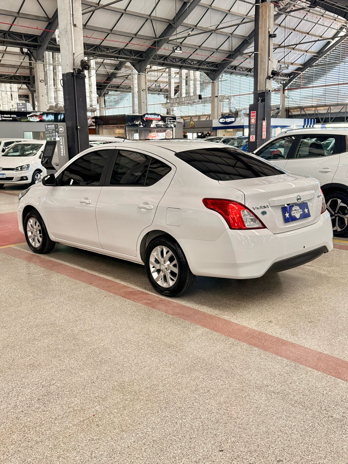 NISSAN VERSA