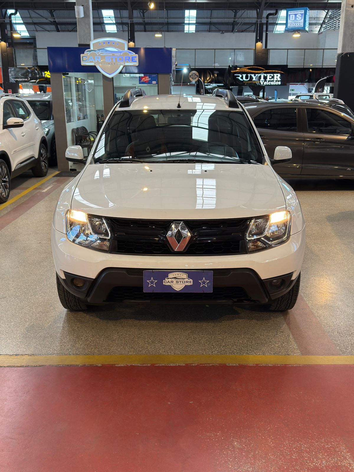 RENAULT DUSTER