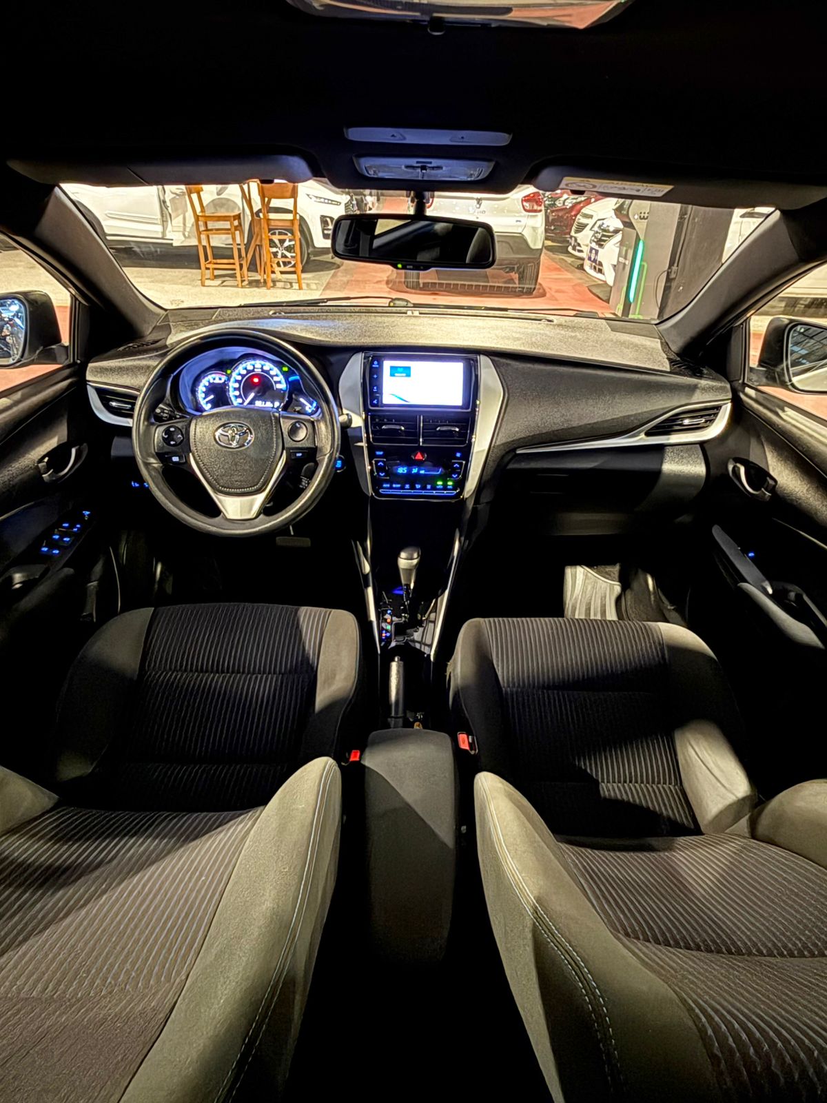 TOYOTA YARIS