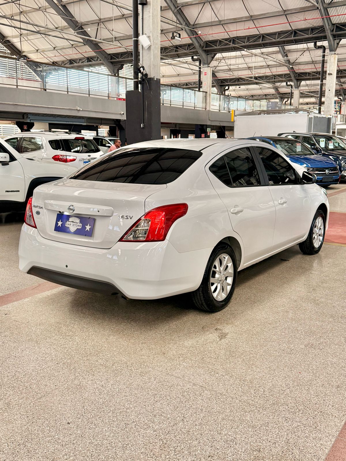 NISSAN VERSA