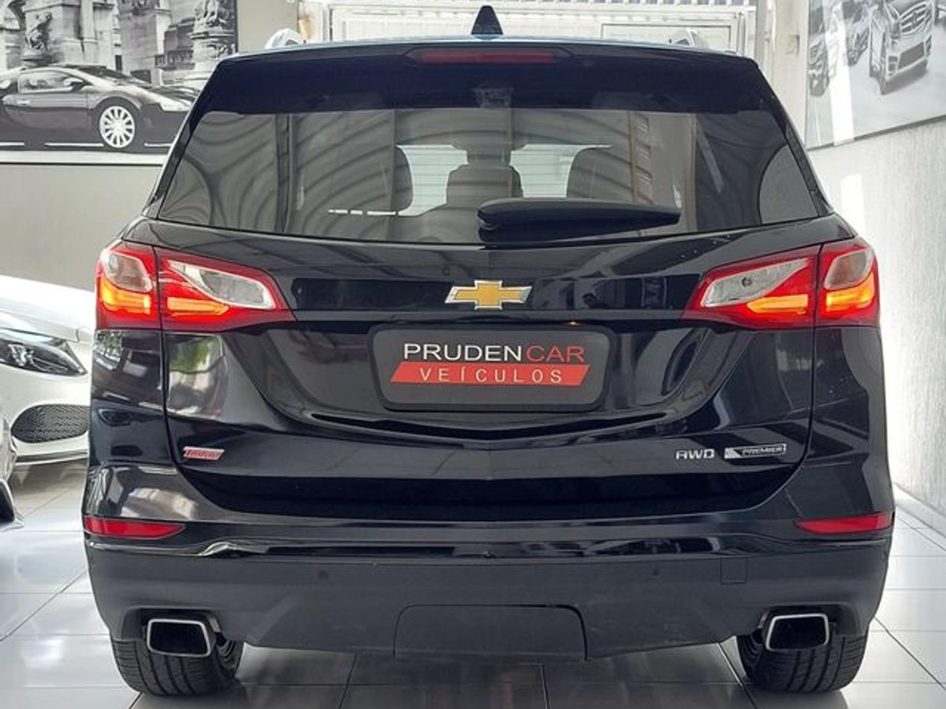 CHEVROLET EQUINOX