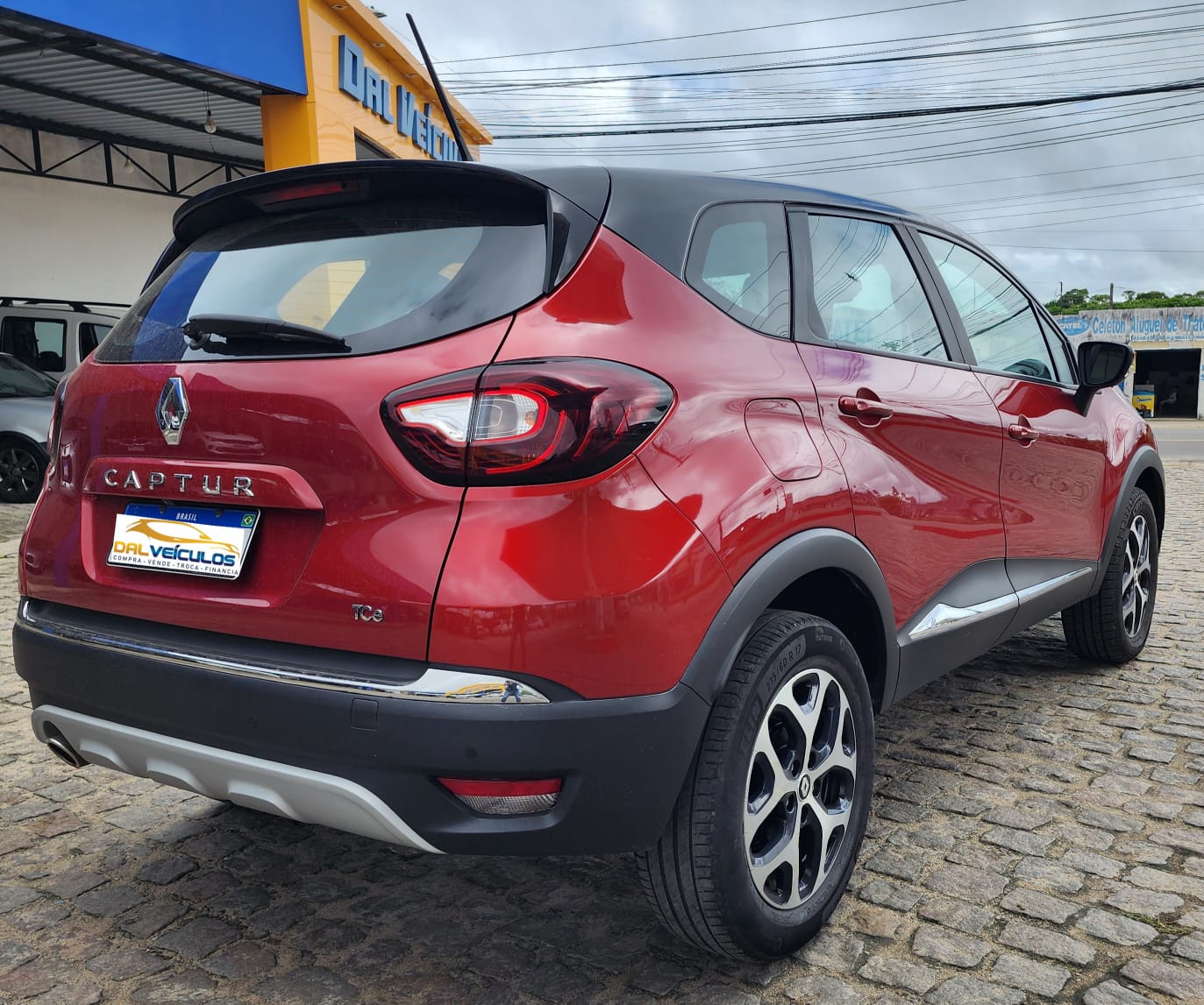 RENAULT captur intense