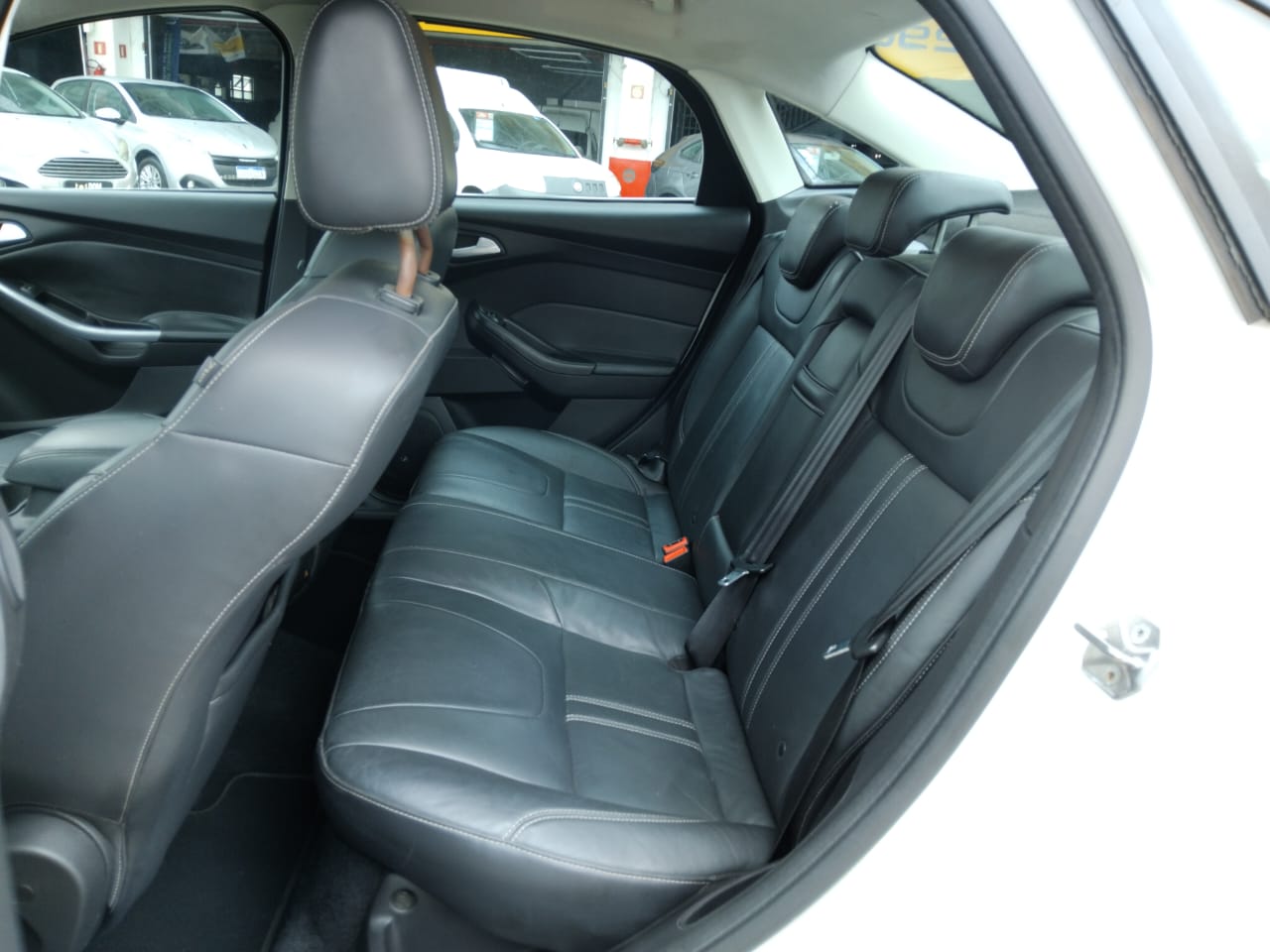 FORD focus sedan 2.0