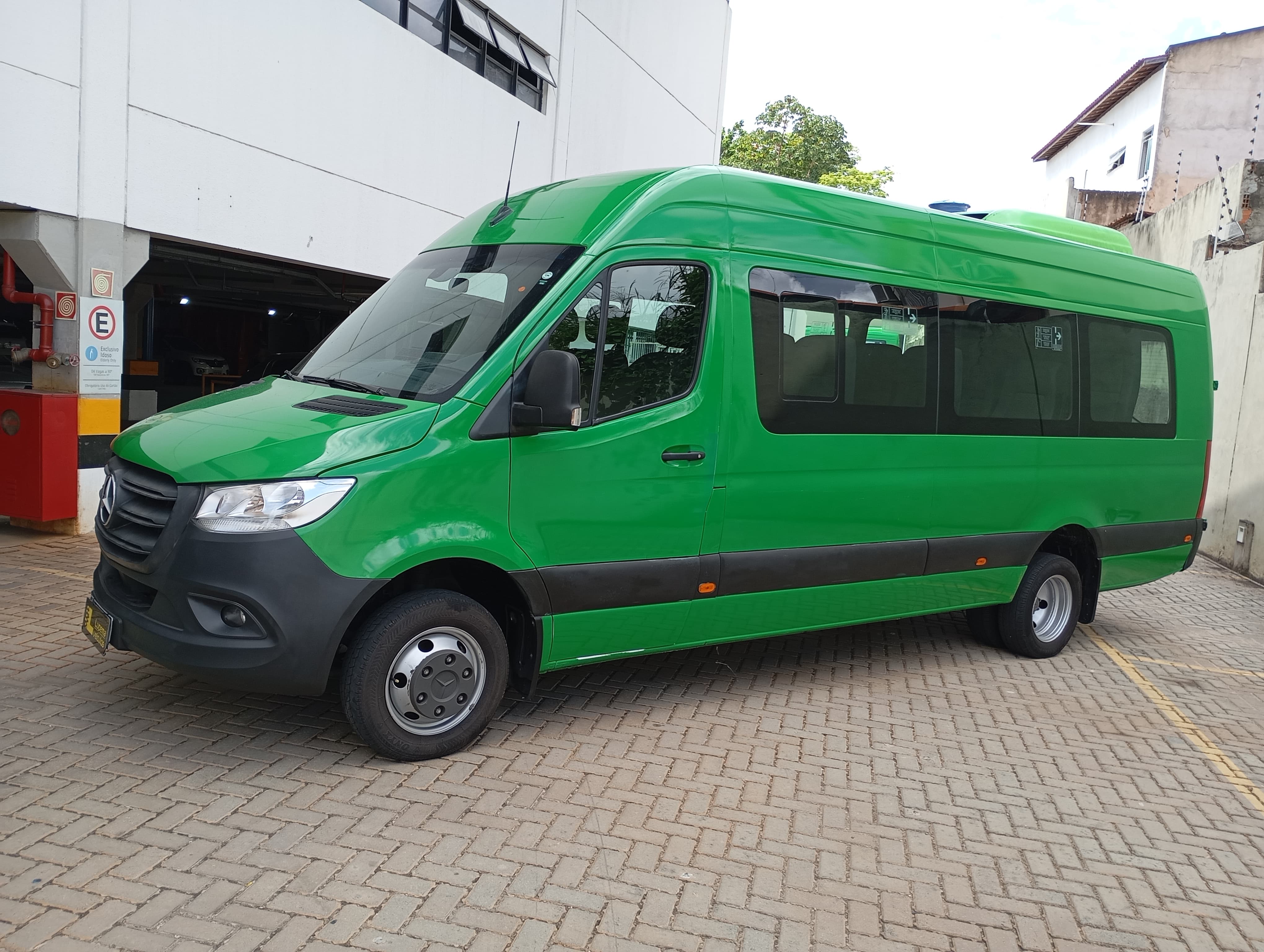 MERCEDES-BENZ SPRINTER