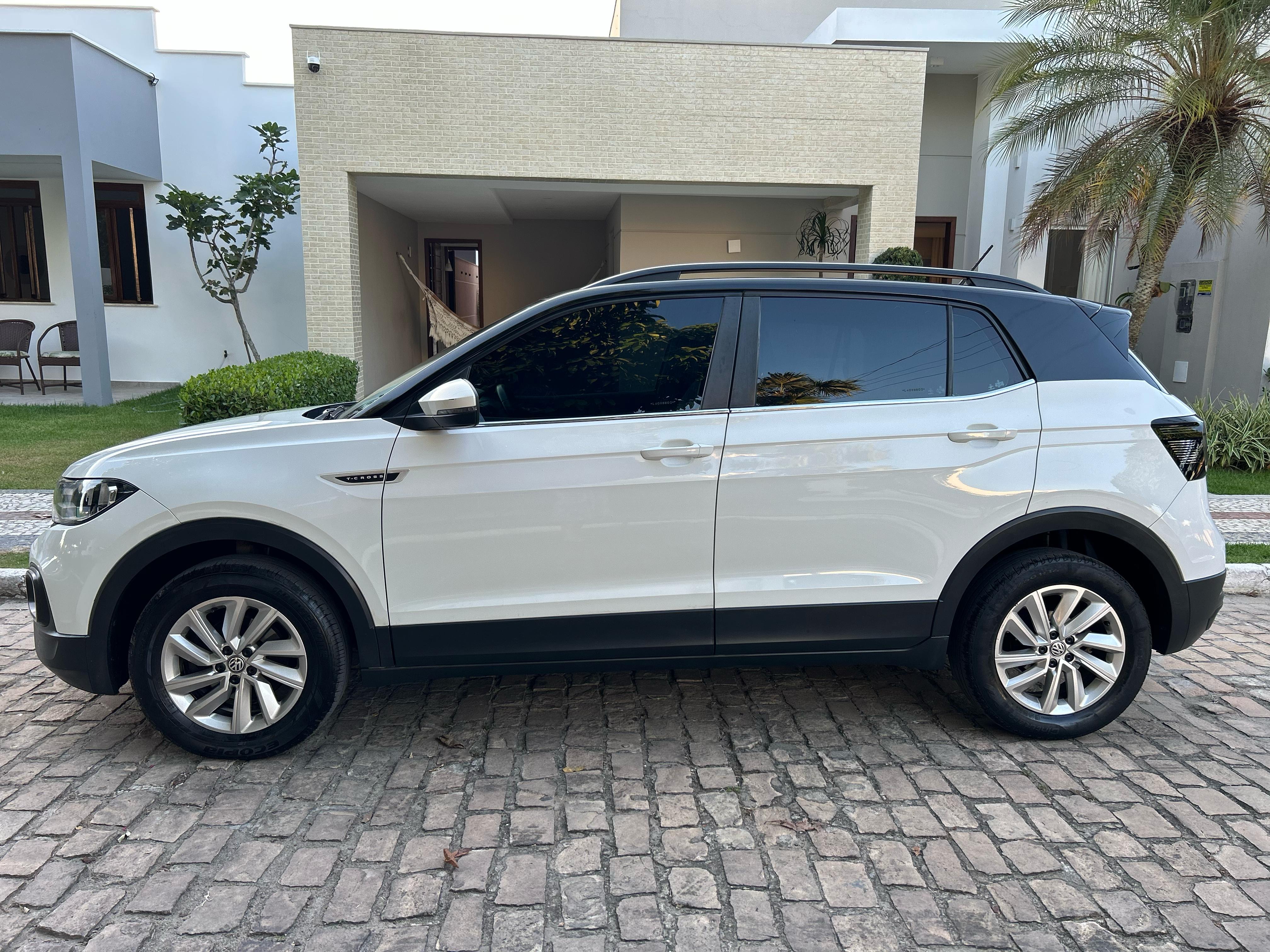 VOLKSWAGEN t cross 200 tsi aut