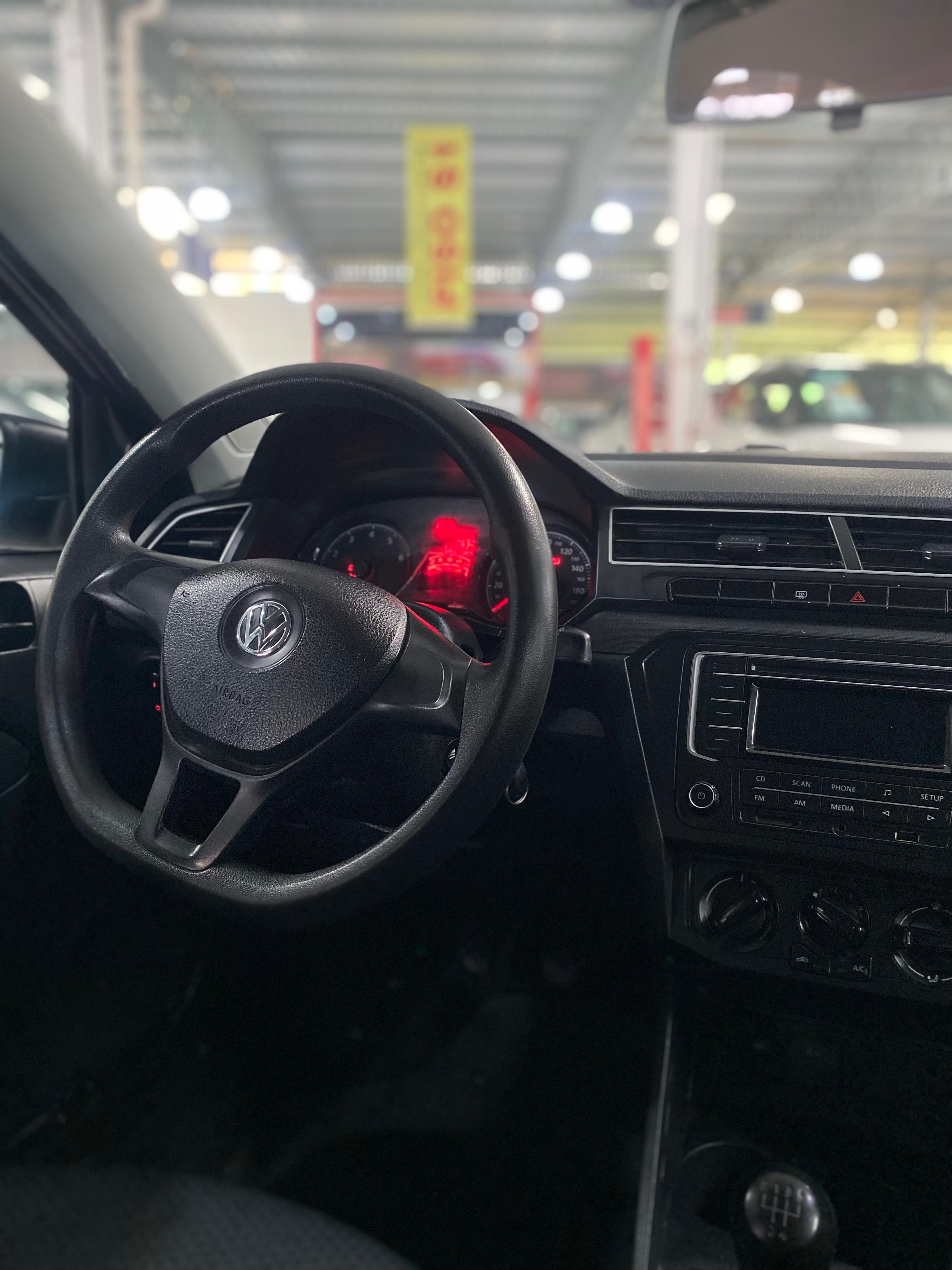 VOLKSWAGEN GOL