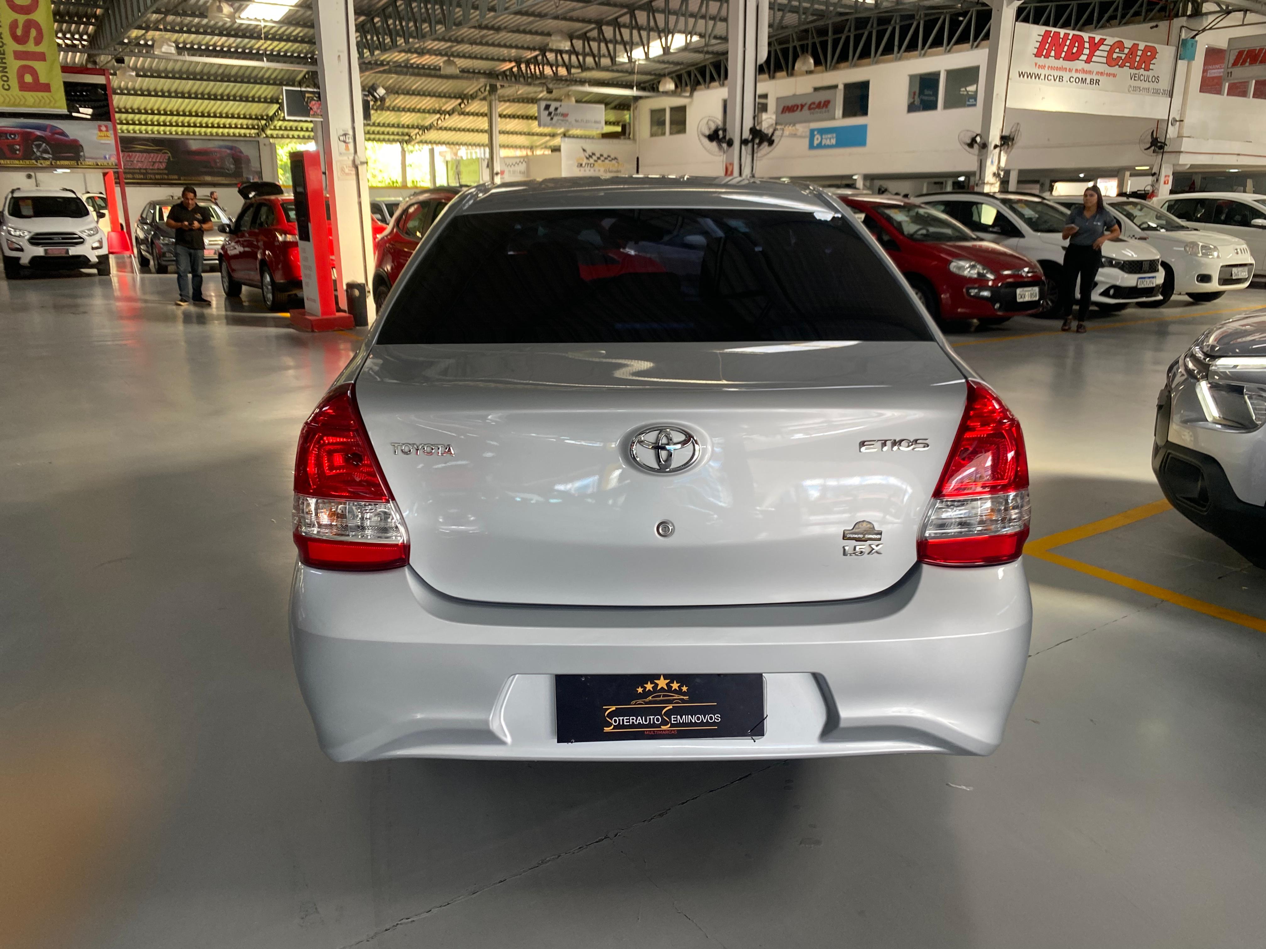 TOYOTA ETIOS