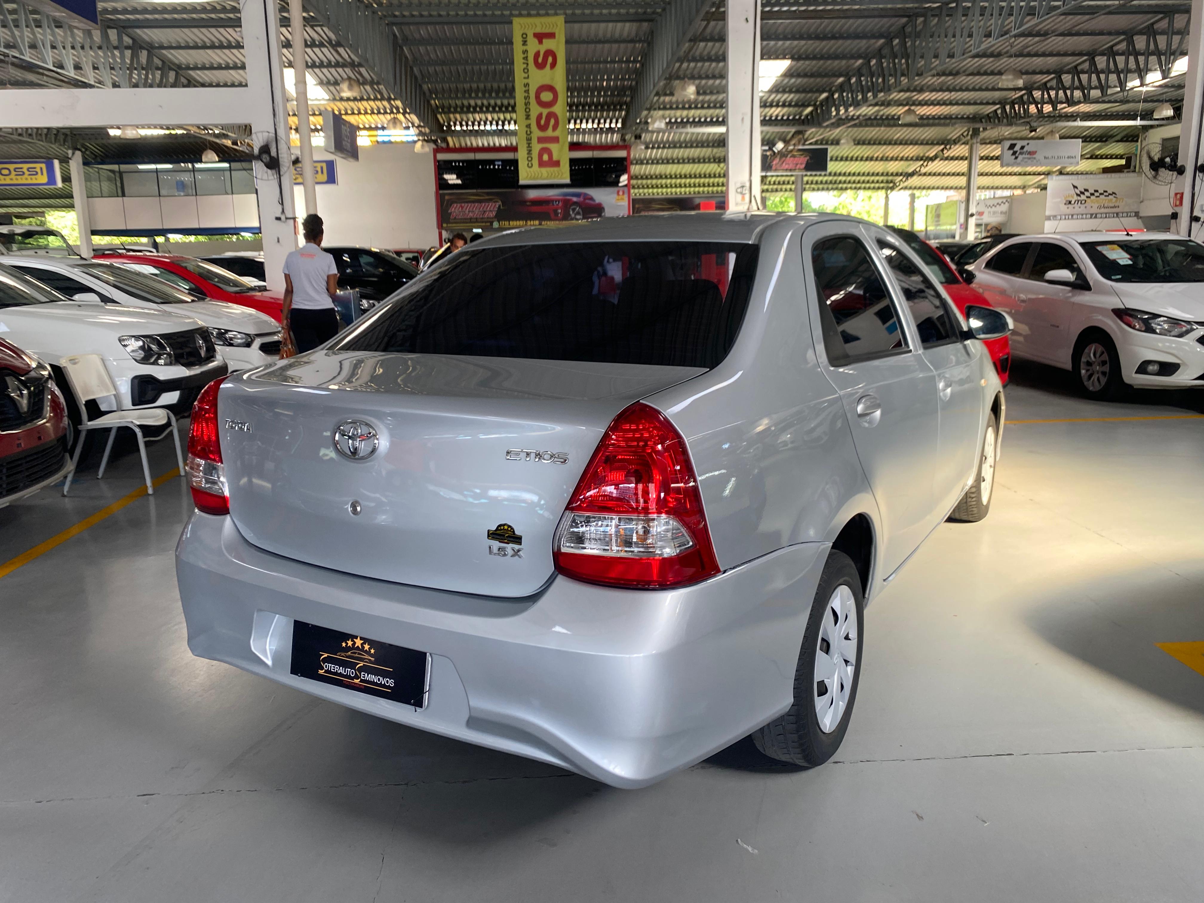 TOYOTA ETIOS