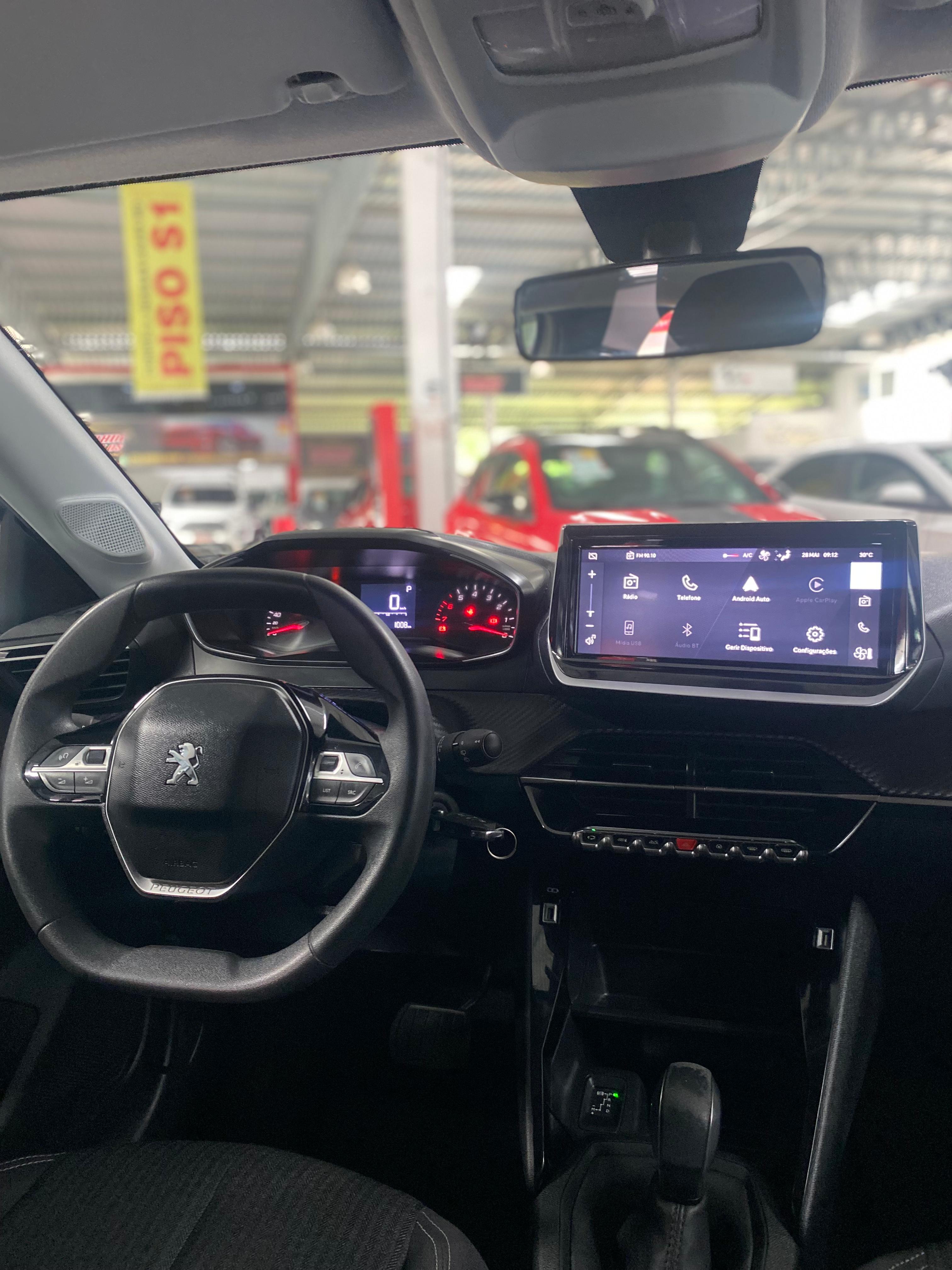 PEUGEOT 208 active