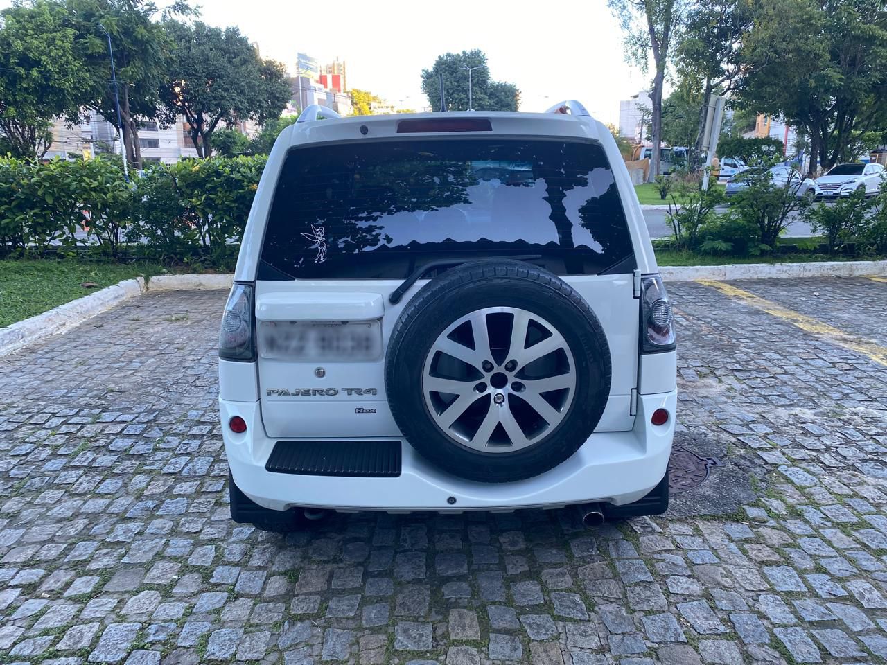 MITSUBISHI PAJERO TR4