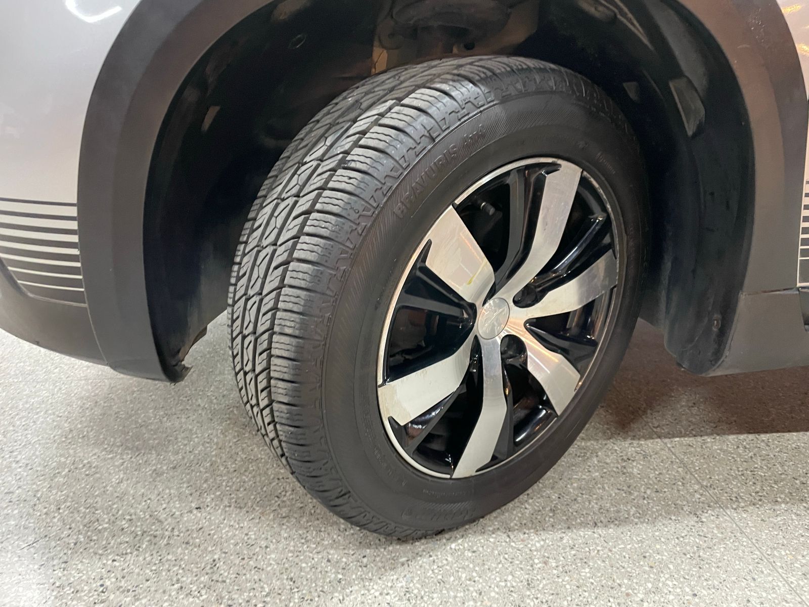 PEUGEOT 2008 griffe
