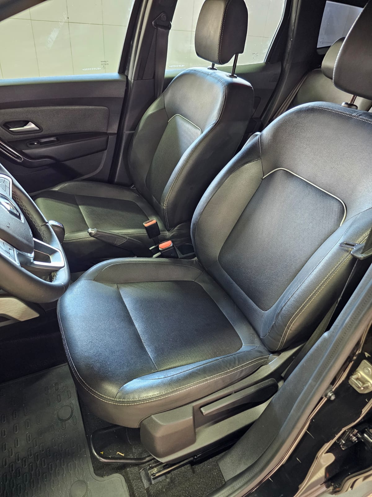 RENAULT duster iconic cvt