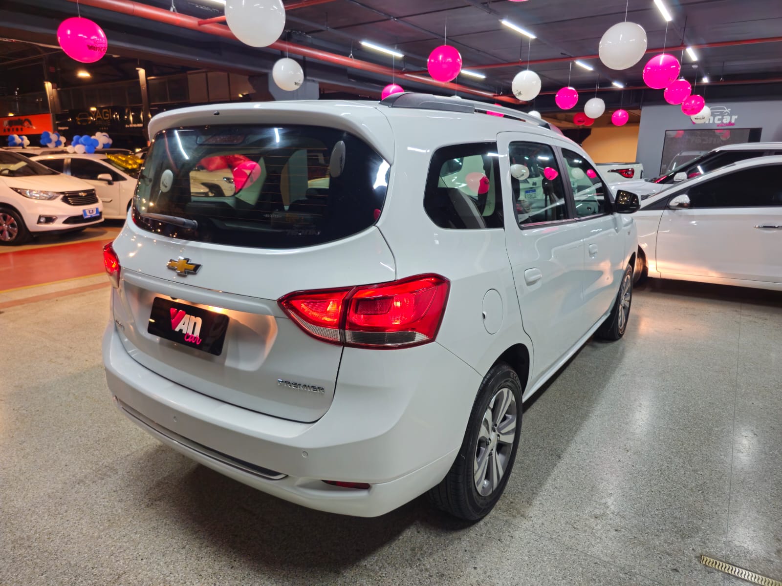 CHEVROLET spin 1.8l at premier