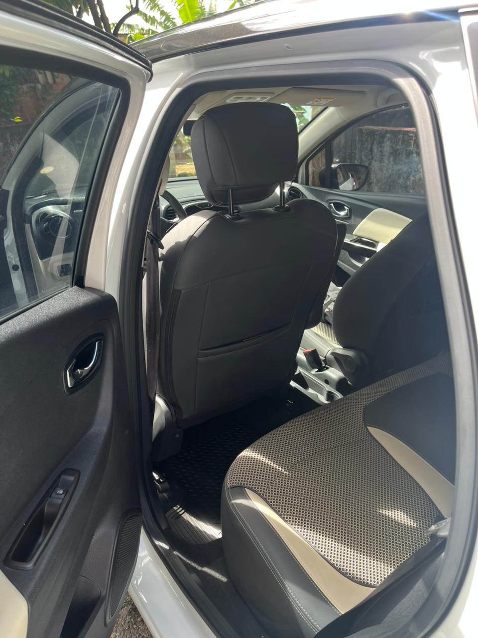 RENAULT captur iconic 1.3 tb 16v flex 5p aut