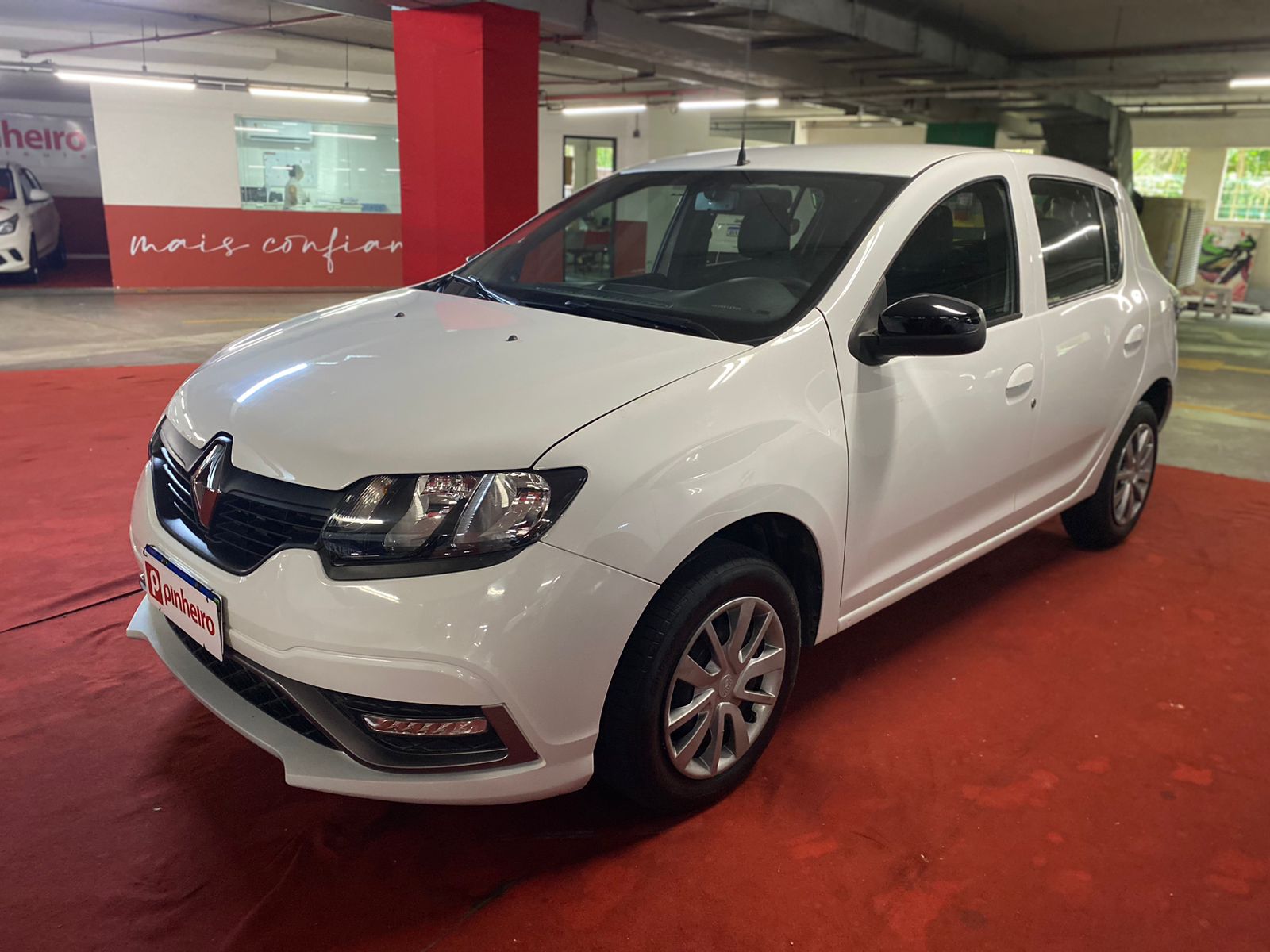 RENAULT SANDERO